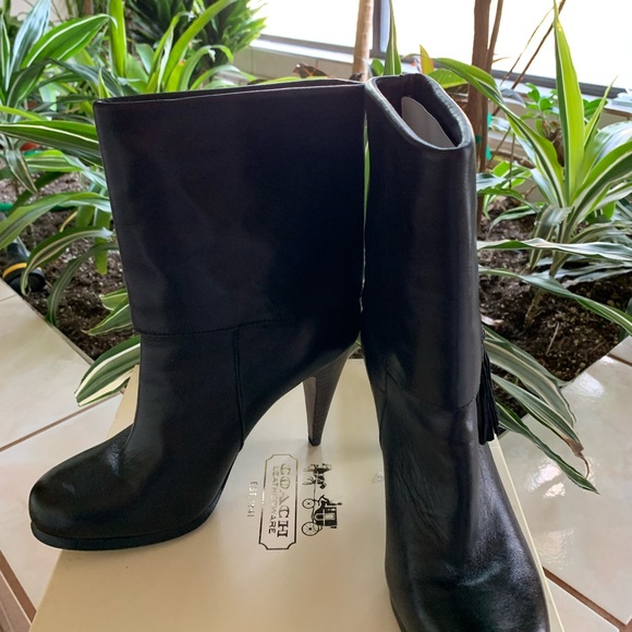 COACH SOFT LEATHER BOOTS BLACK LEGRA SIZE 8M PREOWNED IN BOX - Picture 6 of 16